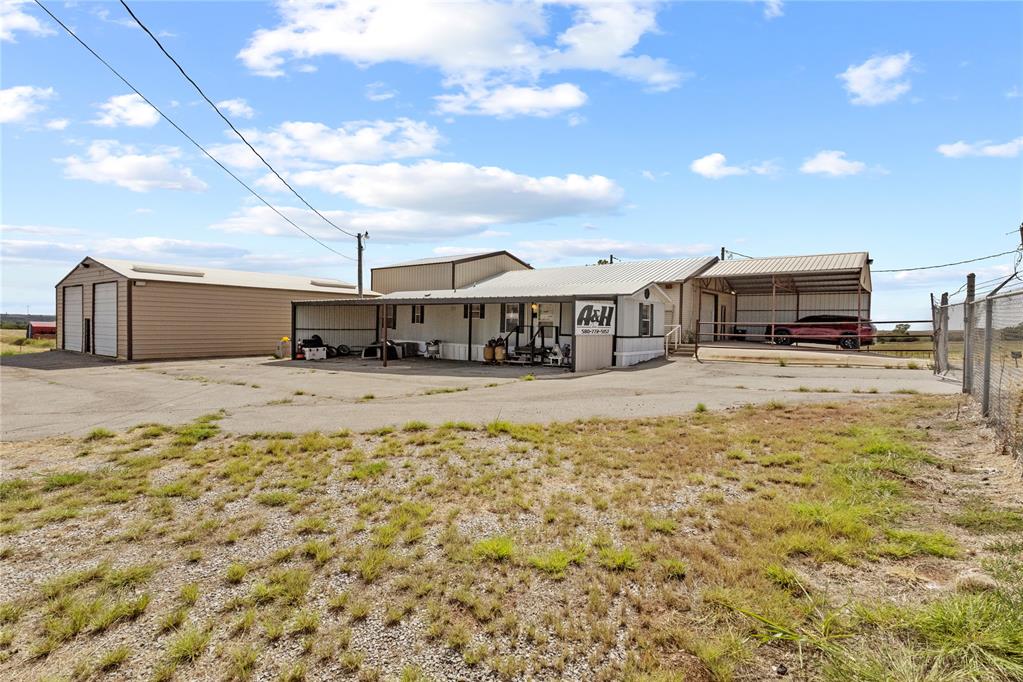 23986 E 1013 Road Property Photo 6