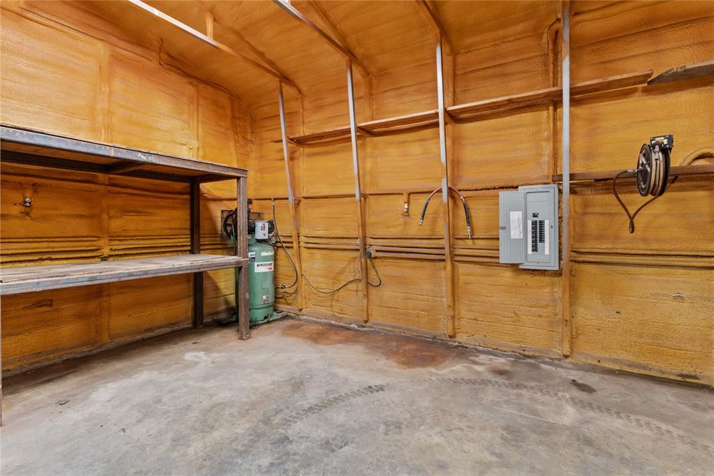 23986 E 1013 Road Property Photo 12