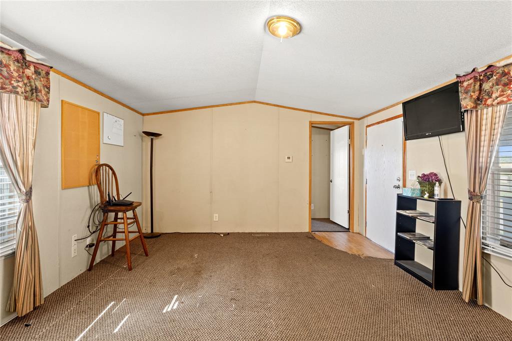 23986 E 1013 Road Property Photo 16