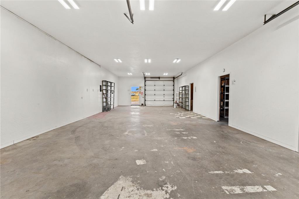 23986 E 1013 Road Property Photo 32