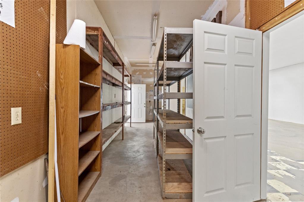 23986 E 1013 Road Property Photo 35