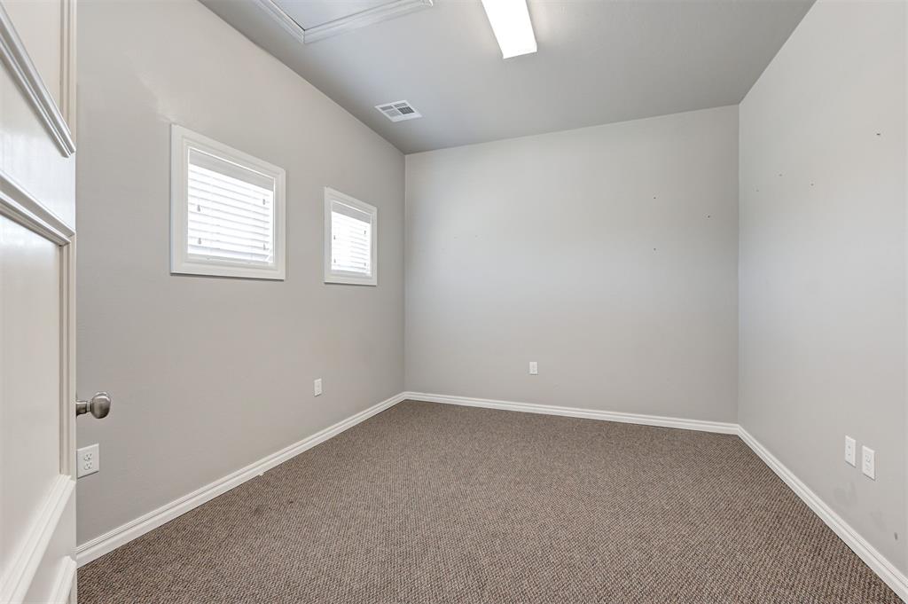 450 E Main Street Property Photo 37