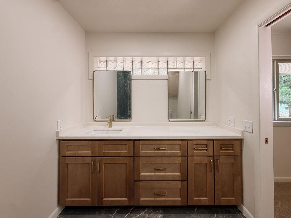 410 N Bryan Street Property Photo 18