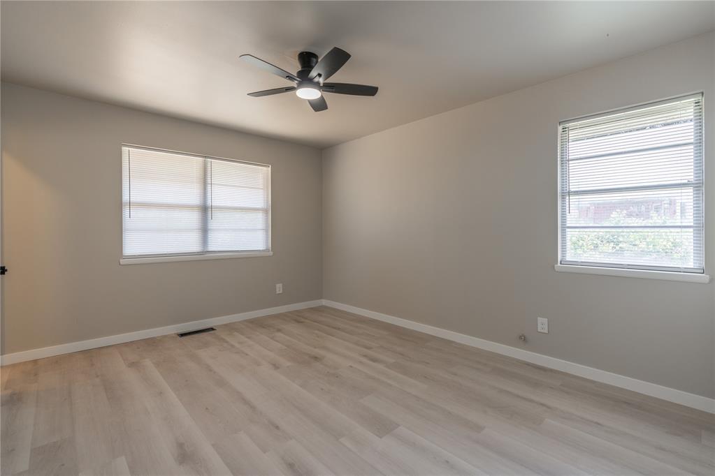 3929 Nw 59th Street Property Photo 13