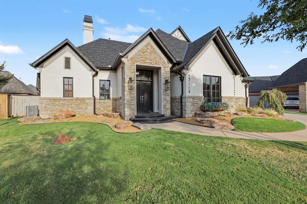 17104 Hawks Ridge Lane Property Photo 4
