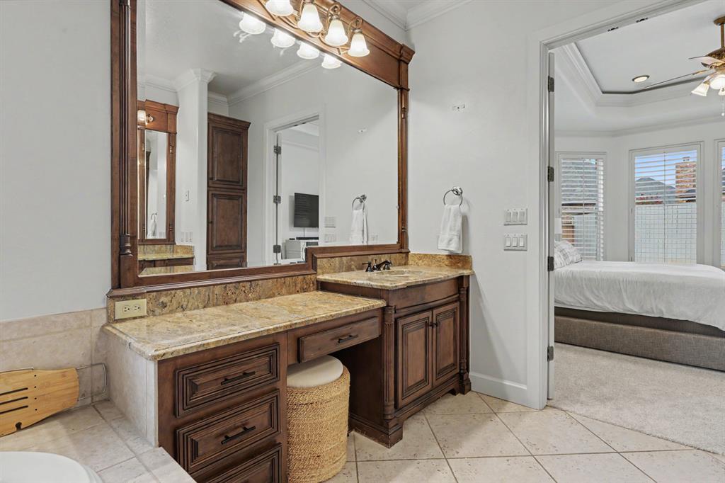 17104 Hawks Ridge Lane Property Photo 18