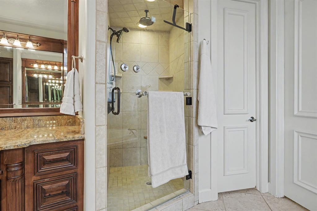 17104 Hawks Ridge Lane Property Photo 20