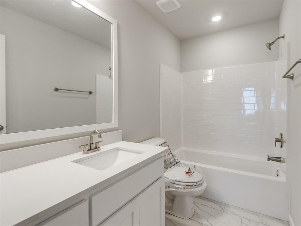 4004 Caraway Lane Property Photo 9