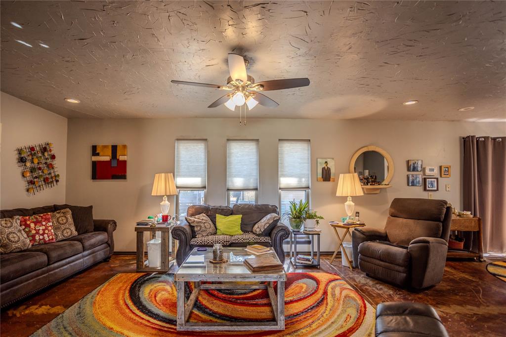 10046 Deer Creek Road Property Photo 5