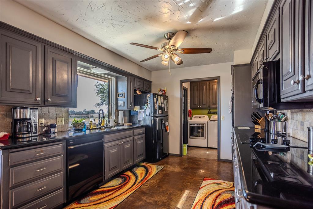 10046 Deer Creek Road Property Photo 9