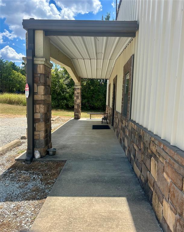 16759 County Road 3520 Property Photo 5