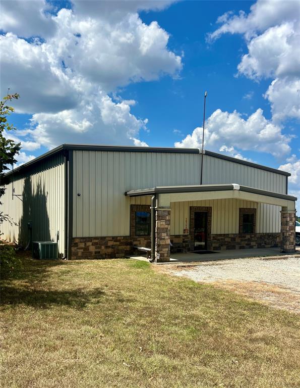 16759 County Road 3520 Property Photo 6