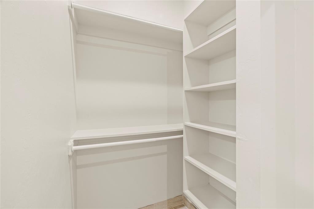 220 E Abbot Lane Property Photo 16