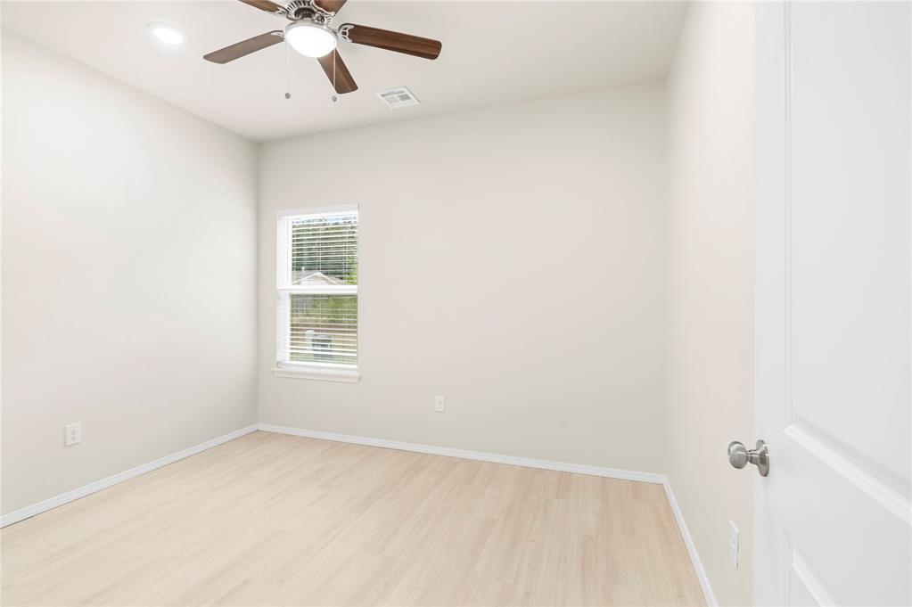 220 E Abbot Lane Property Photo 18