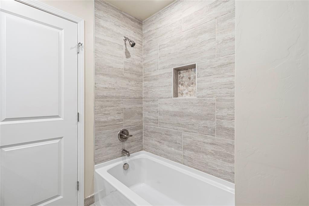 228 E Abbot Lane Property Photo 29