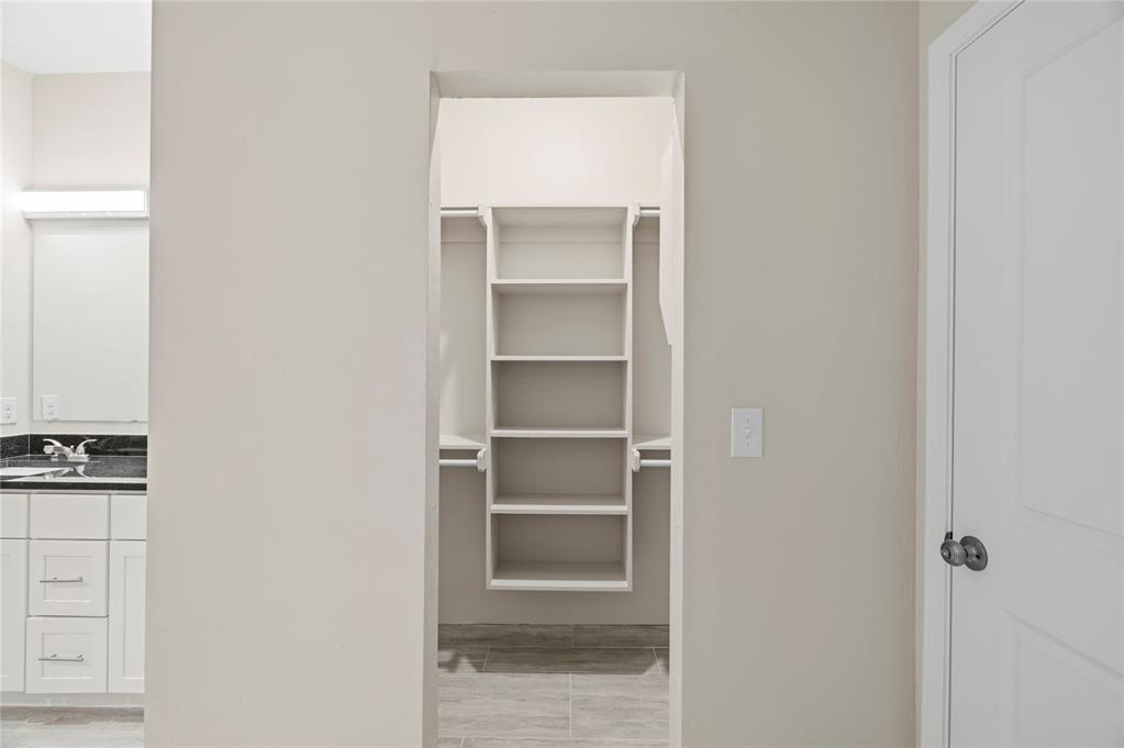 232 E Abbot Lane Property Photo 12