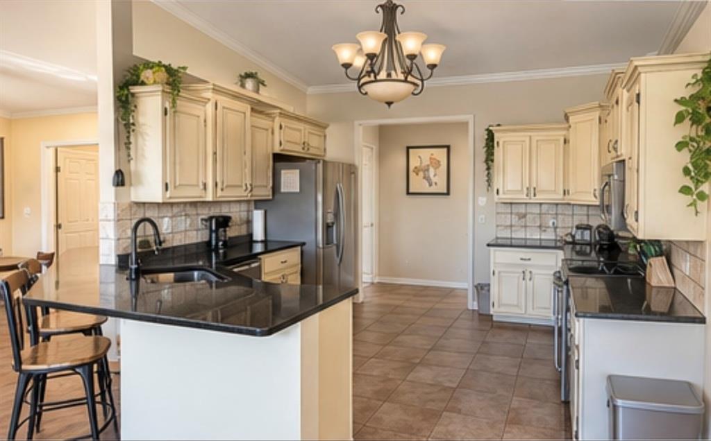 2913 Hunter Pointe Property Photo 2