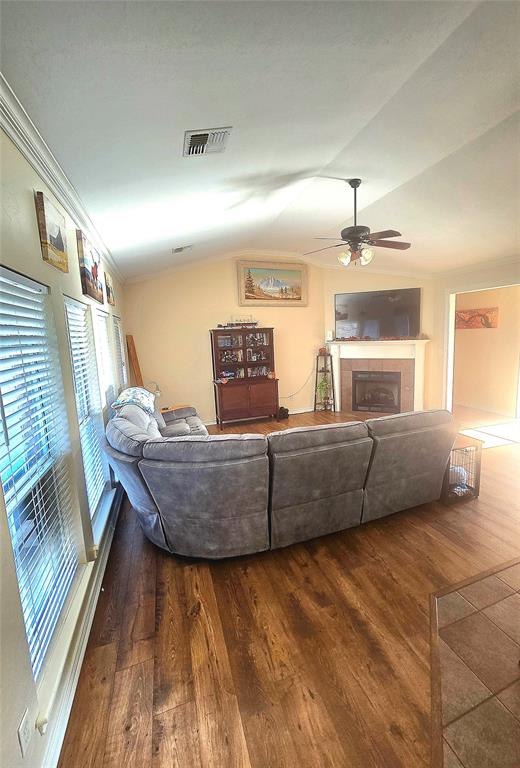 2913 Hunter Pointe Property Photo 3