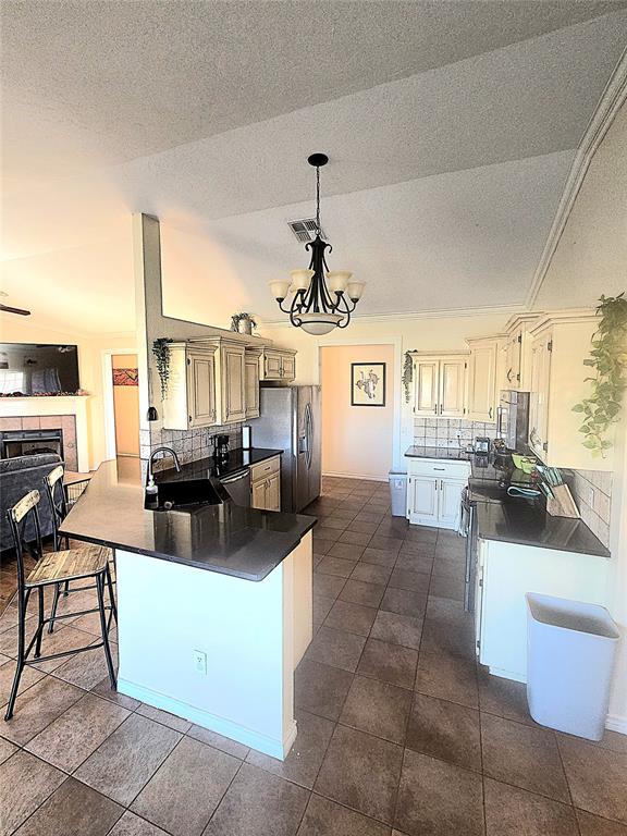 2913 Hunter Pointe Property Photo 4