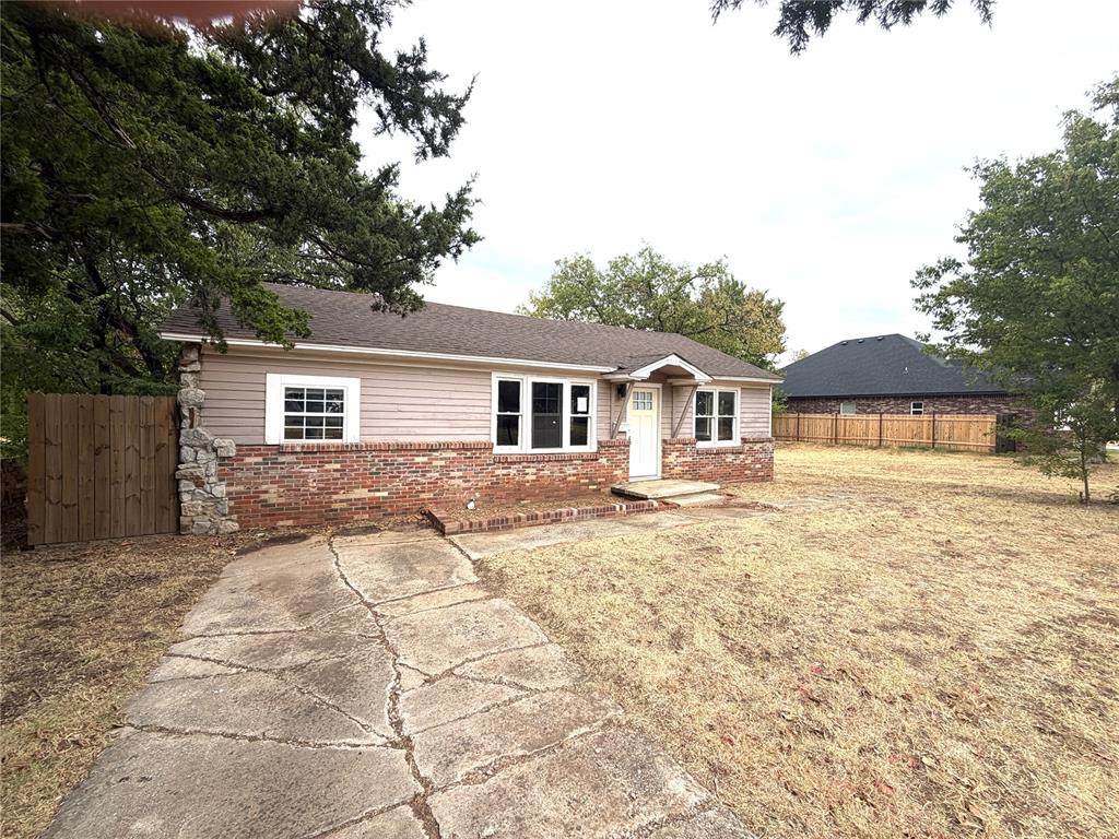 611 Nw 95th Street Property Photo 1