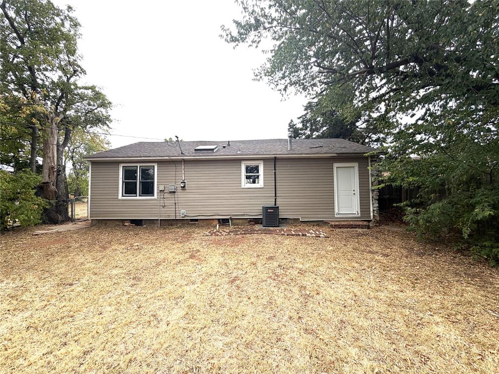 611 Nw 95th Street Property Photo 6