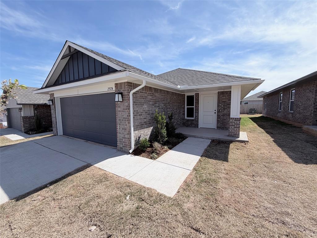 2924 Nw 196th Place Property Photo 2