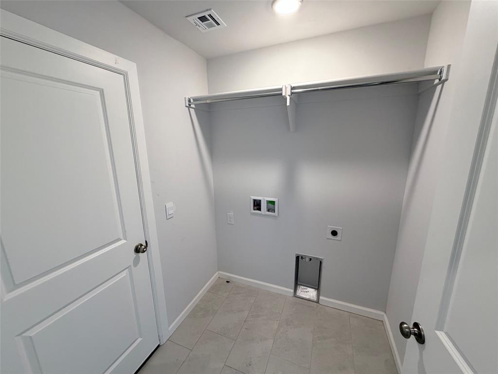 2916 Nw 196th Place Property Photo 14