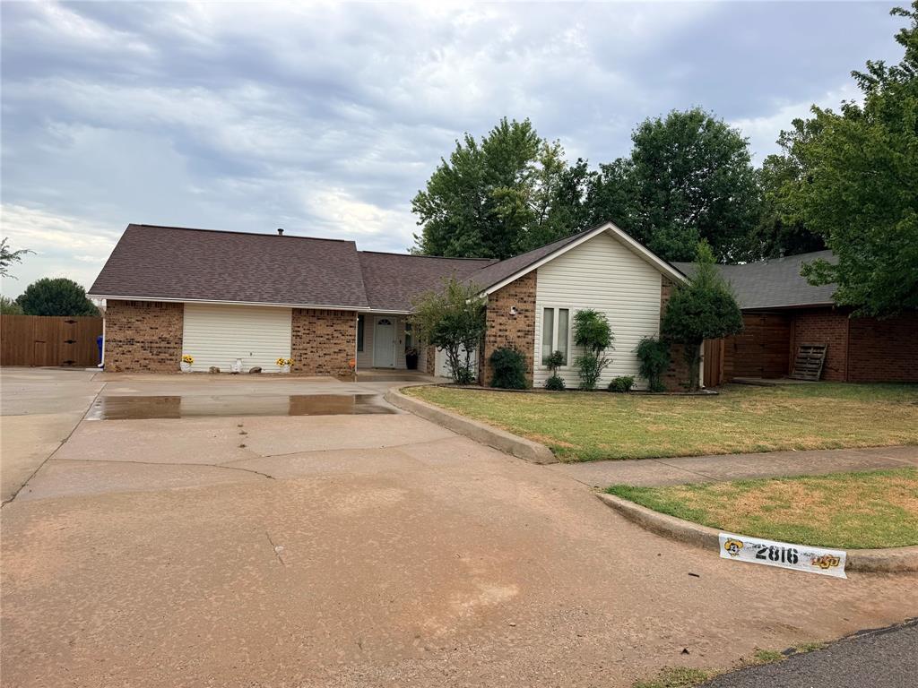 2816 Dalewood Place Property Photo 2