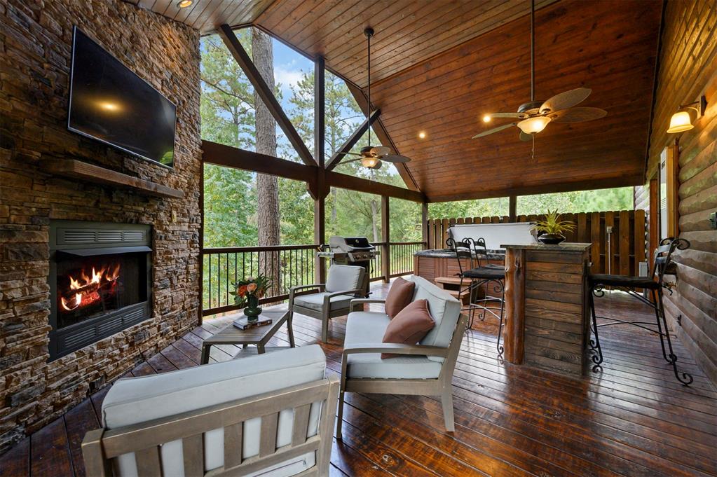 401 S Eagle Mountain Trail Property Photo 4
