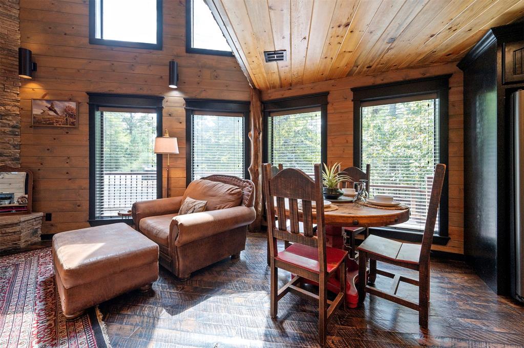 401 S Eagle Mountain Trail Property Photo 11