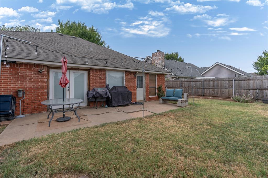 404 N Lockeport Drive Property Photo 27