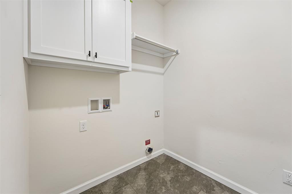 1304 Lighthorsemen Way Property Photo 15