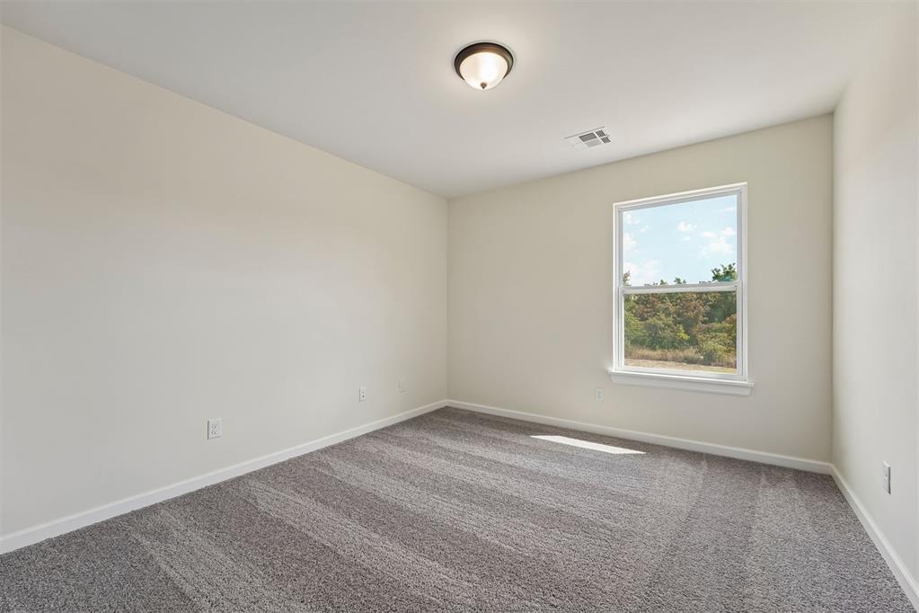 1304 Lighthorsemen Way Property Photo 17