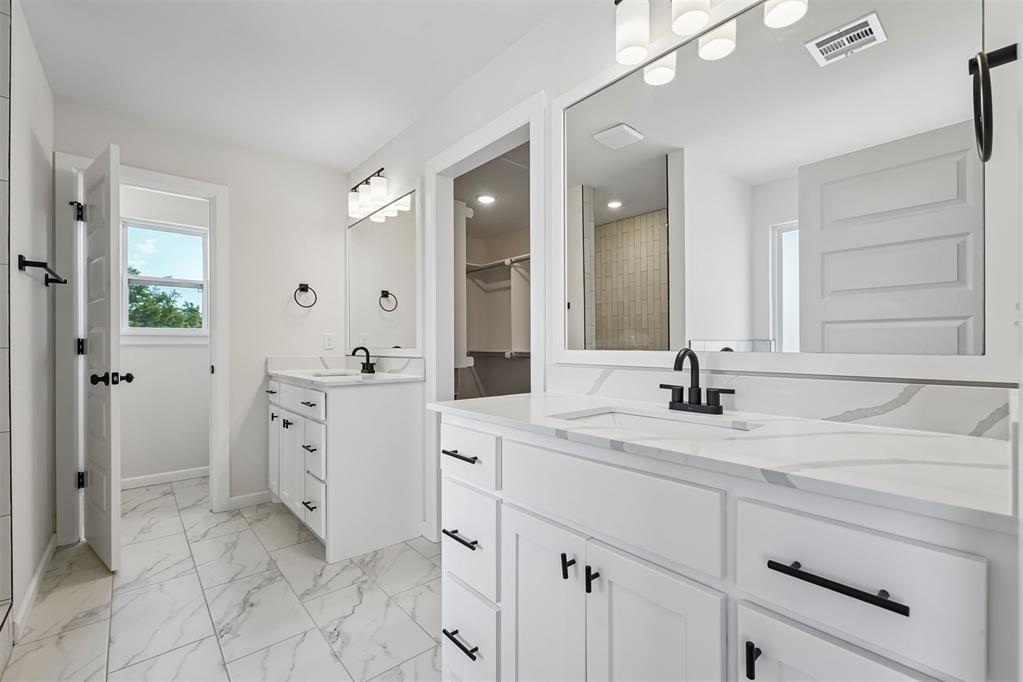 1304 Lighthorsemen Way Property Photo 23