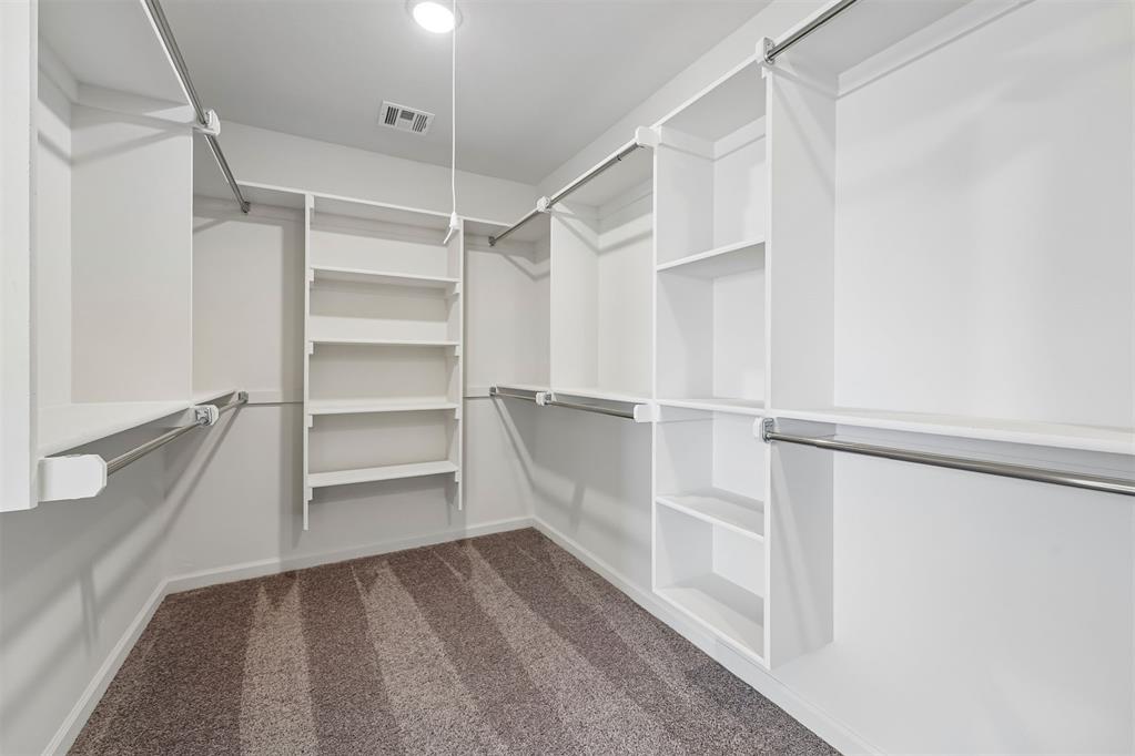 1304 Lighthorsemen Way Property Photo 26