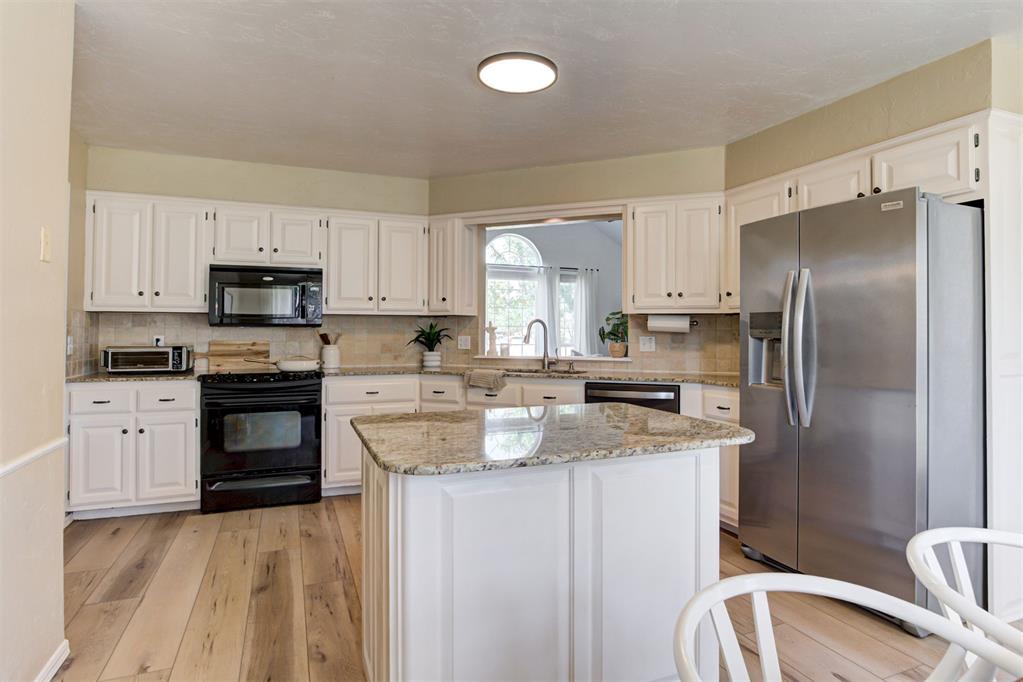 1209 Salem Avenue Property Photo 13