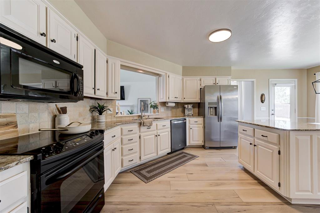 1209 Salem Avenue Property Photo 15