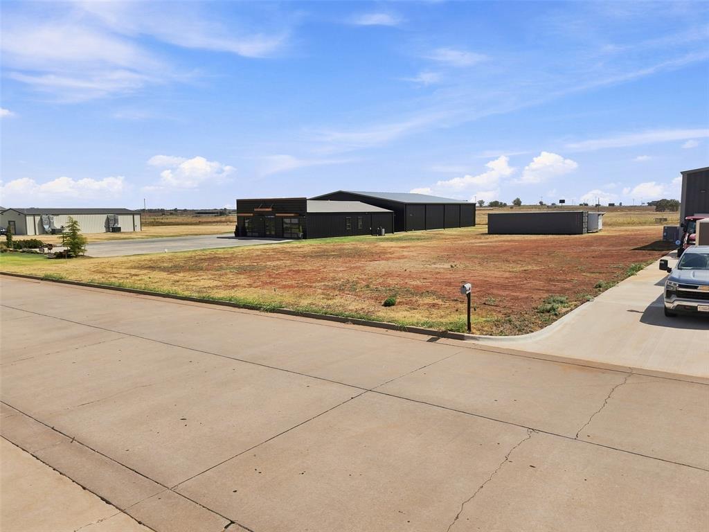 645 Industrial Parkway Property Photo 23