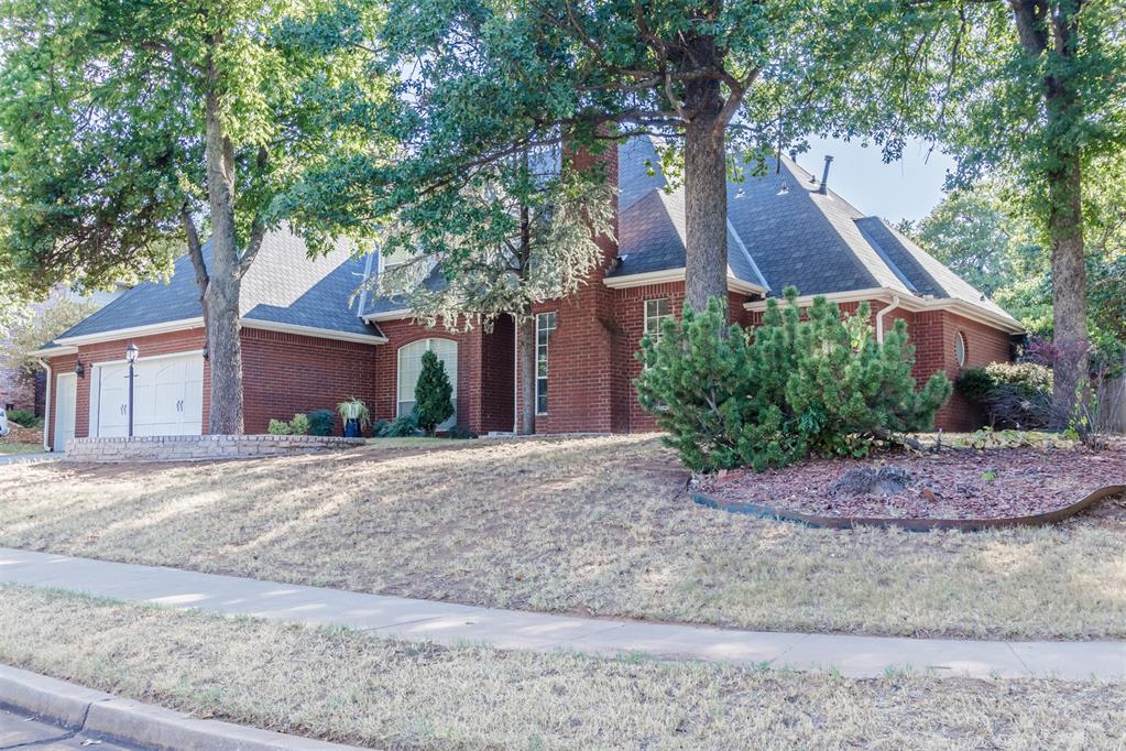 2209 Wildwood Terrace Property Photo 1
