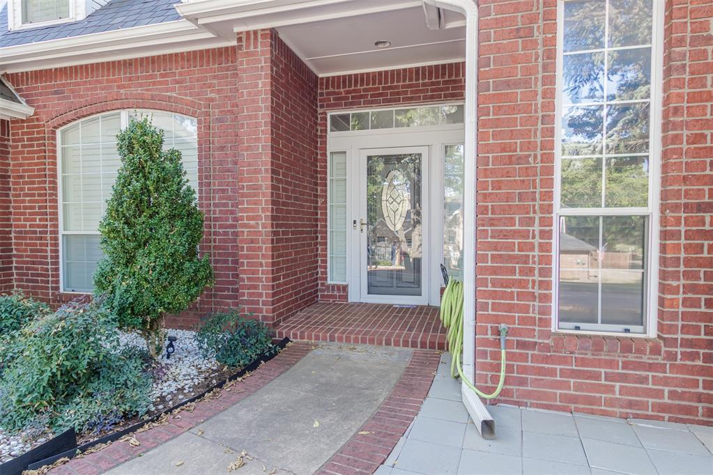 2209 Wildwood Terrace Property Photo 3