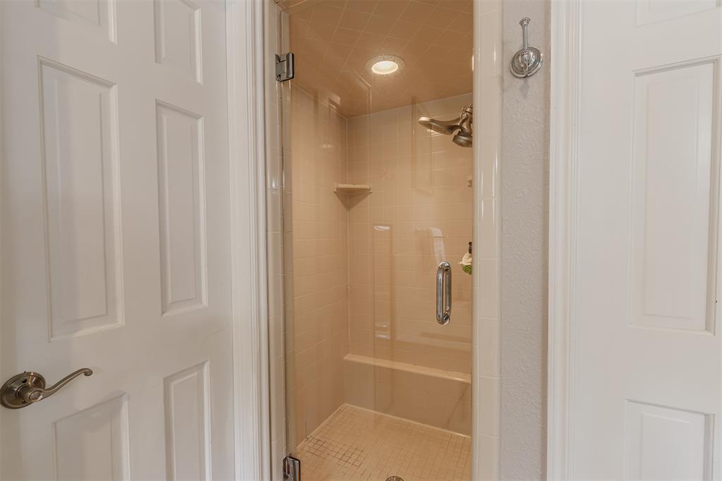 2209 Wildwood Terrace Property Photo 19