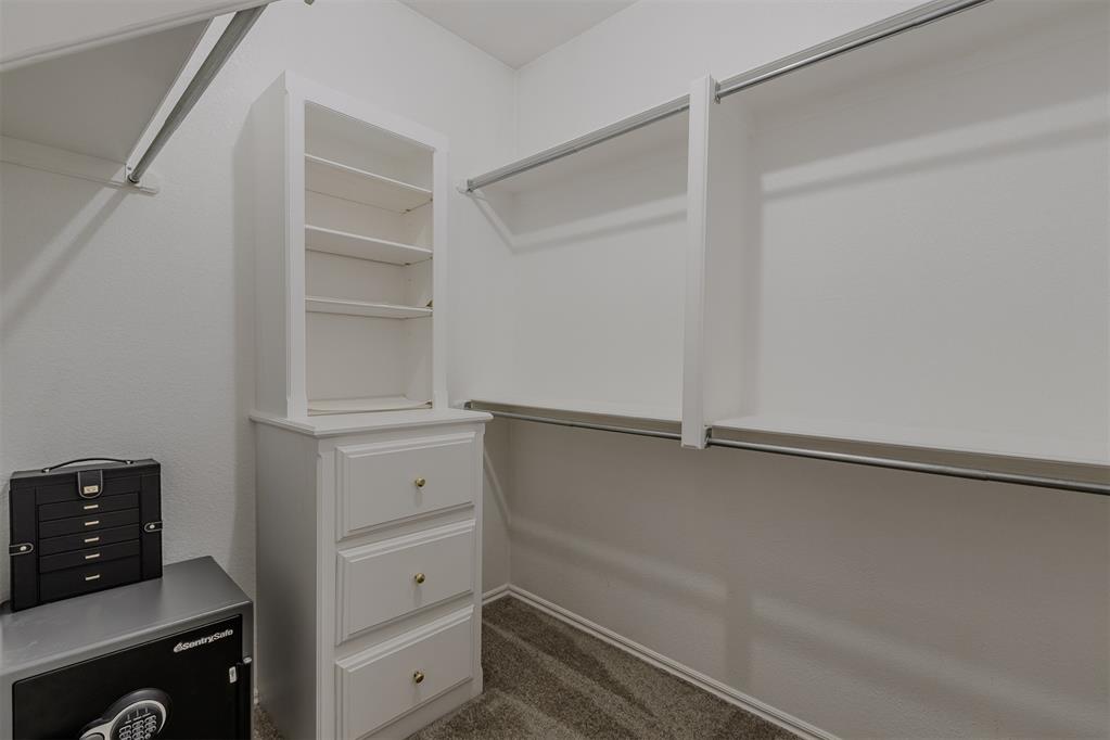 2209 Wildwood Terrace Property Photo 20