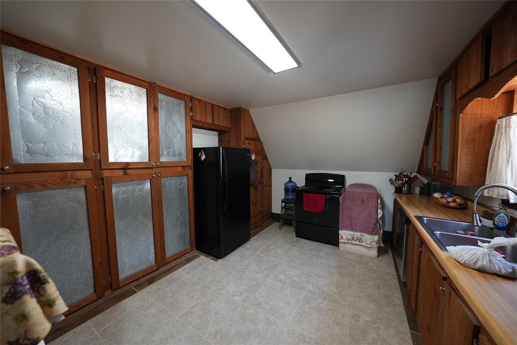 52469 W Highway 16 Property Photo 14