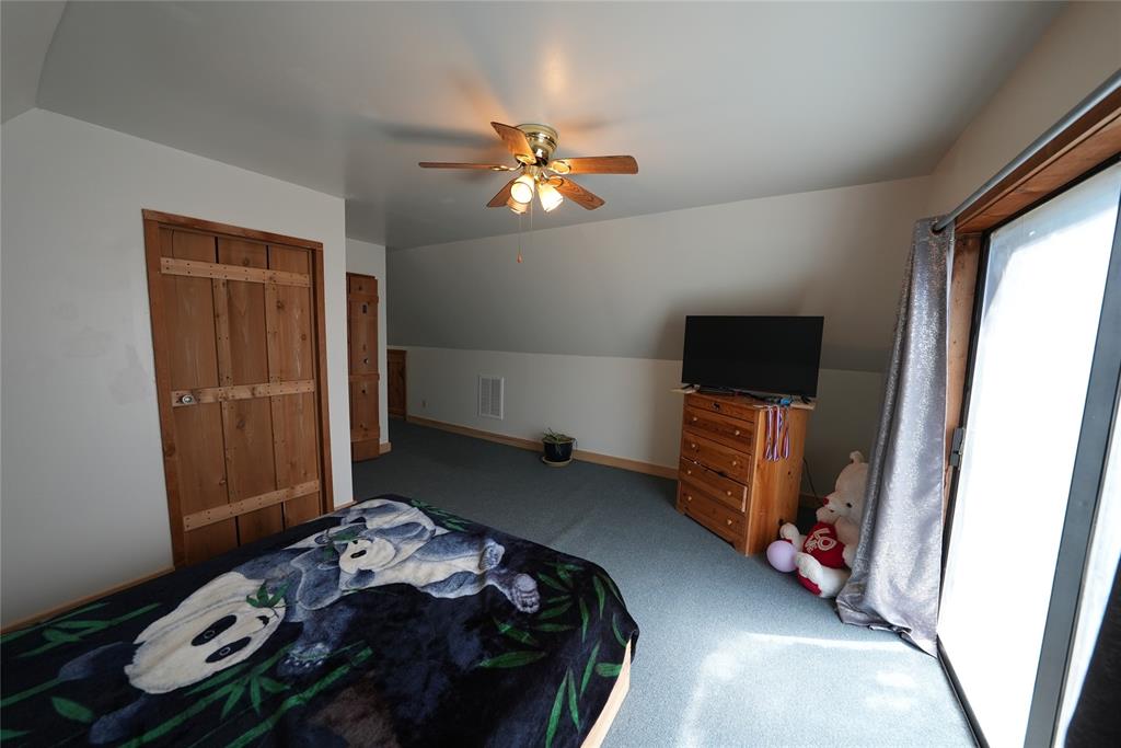 52469 W Highway 16 Property Photo 19