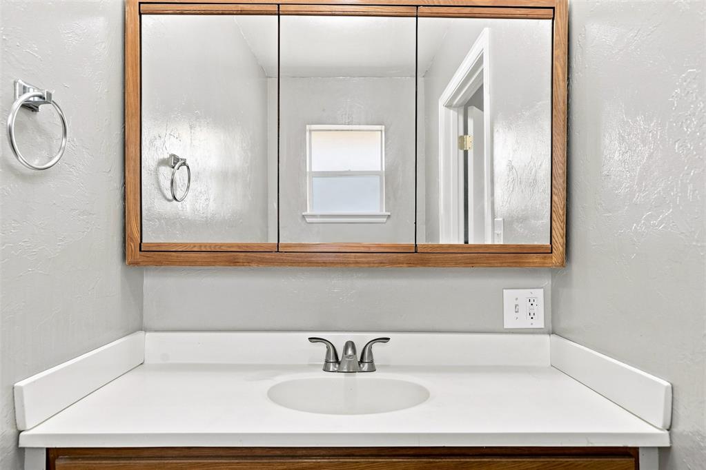 10220 Ne 19th Street Property Photo 22