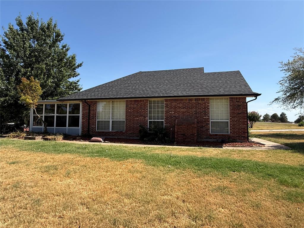 873 Oaklawn Drive Property Photo 3