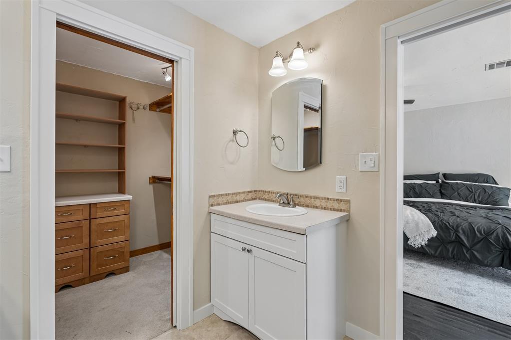 610 Nw Dearborn Avenue Property Photo 31