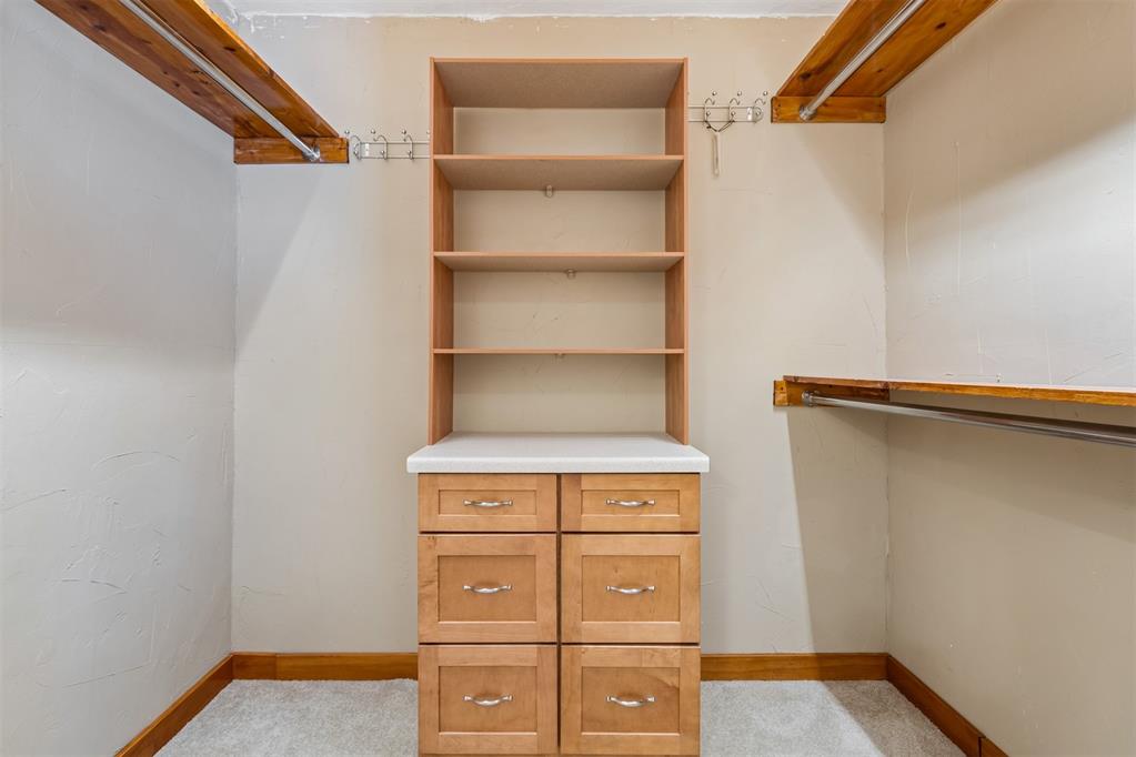 610 Nw Dearborn Avenue Property Photo 32
