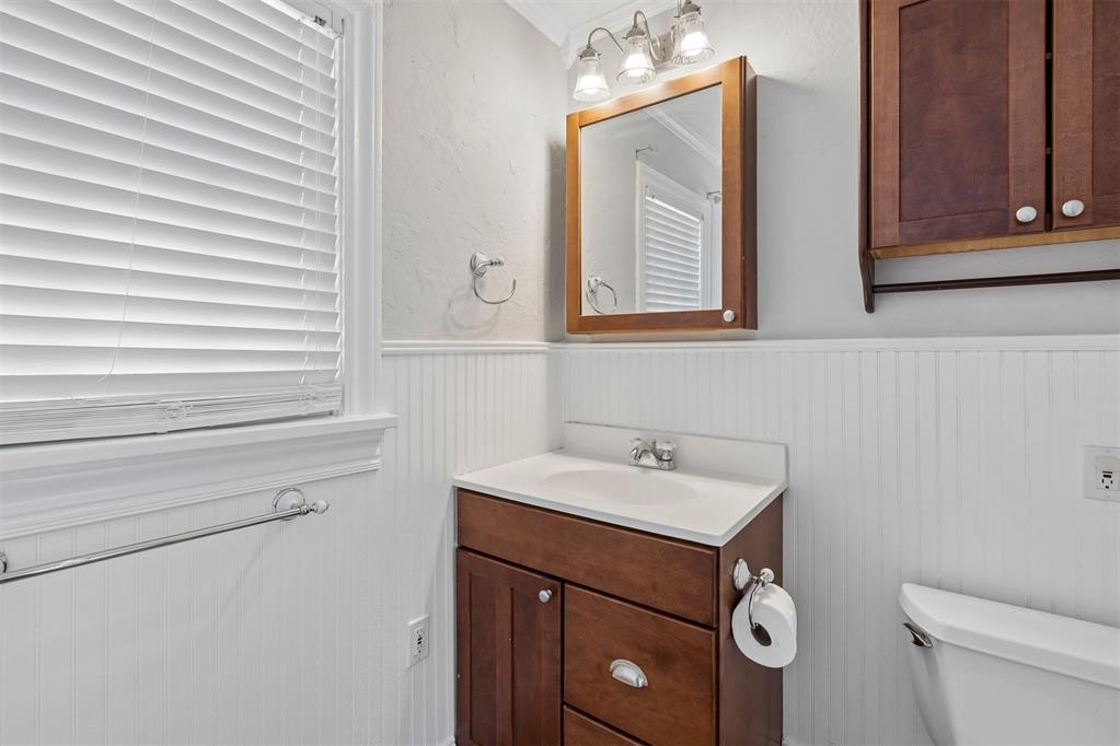 610 Nw Dearborn Avenue Property Photo 37