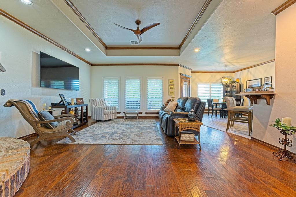 2422 Blackoak Court Property Photo 7